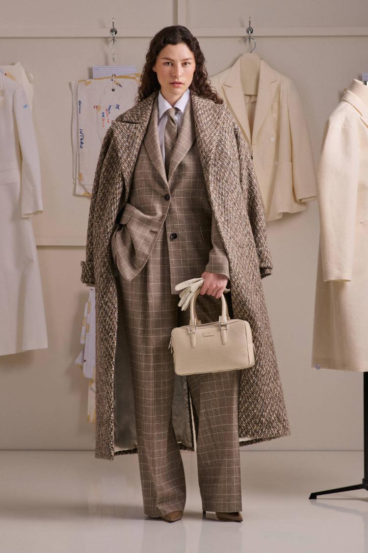 kiton-fw26-27-zenska-kolekcija-kasmir-kaput-luksuzna-moda-italijanska-elegancija-3