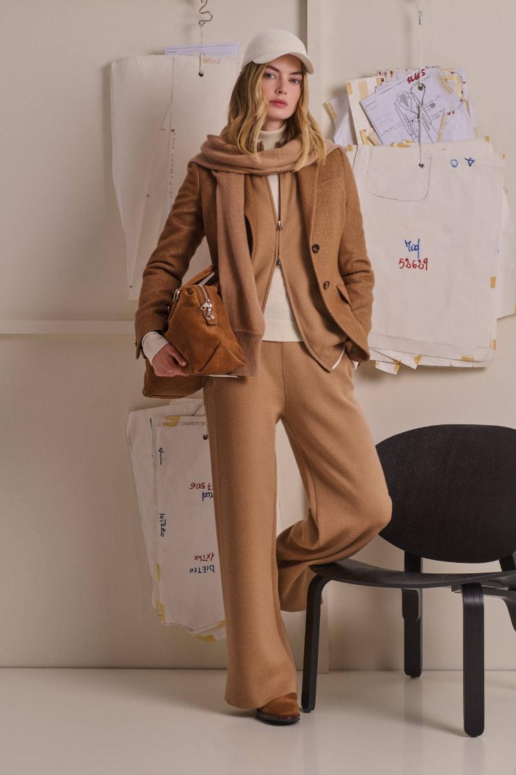 kiton-fw26-27-zenska-kolekcija-kasmir-kaput-luksuzna-moda-italijanska-elegancija-11