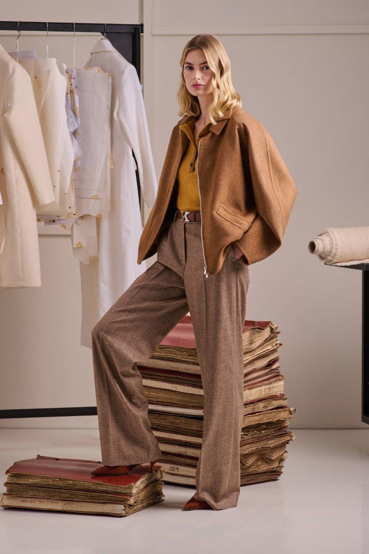 kiton-fw26-27-zenska-kolekcija-kasmir-kaput-luksuzna-moda-italijanska-elegancija-13