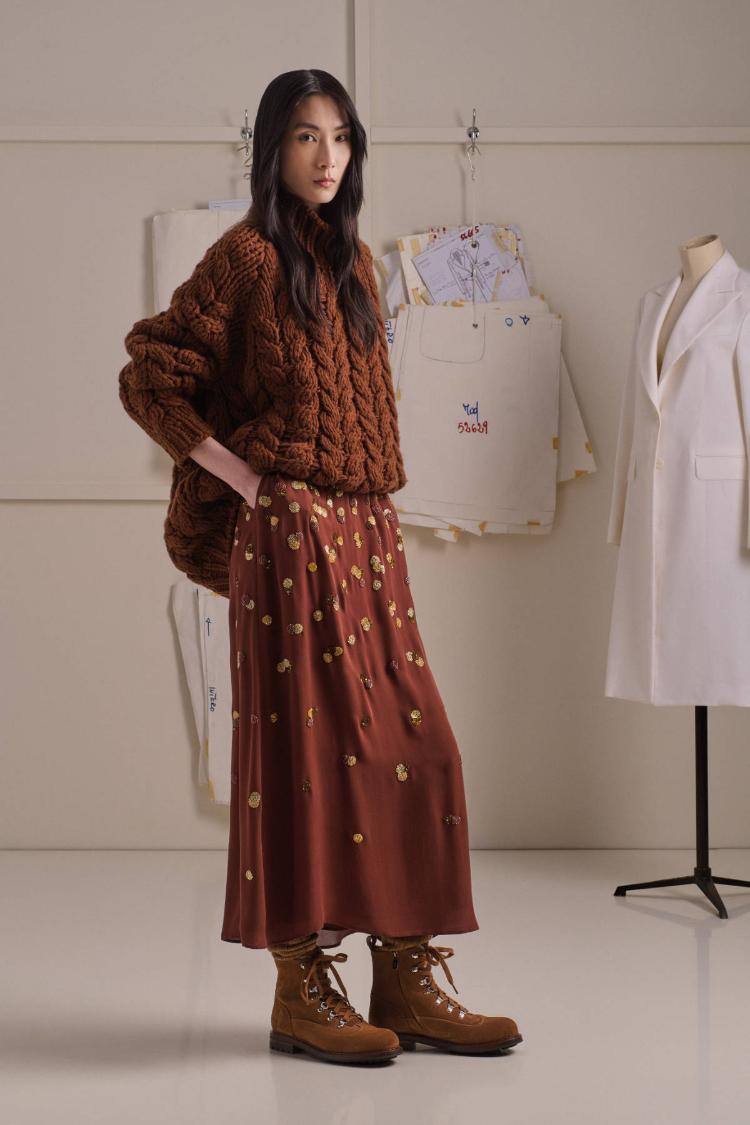 kiton-fw26-27-zenska-kolekcija-kasmir-kaput-luksuzna-moda-italijanska-elegancija-17