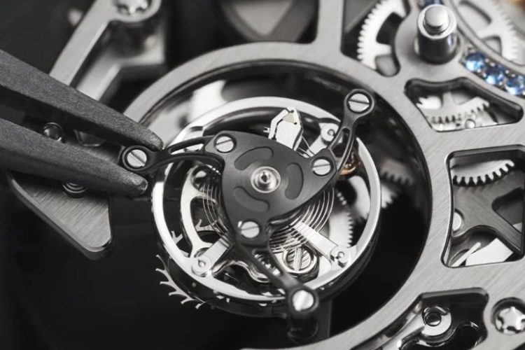 richard-mille-rm-hj-02-automatic-tourbillon-maison-zenski-luksuzni-sat-dijamanti-4