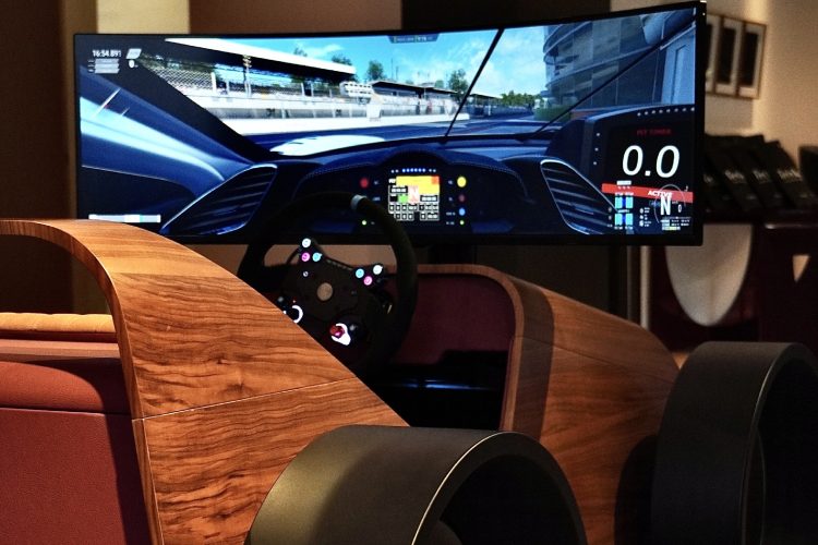 teckell-nivola-luksuzni-simulator-voznje-italijanski-dizajn-gaming-tehnologija-14
