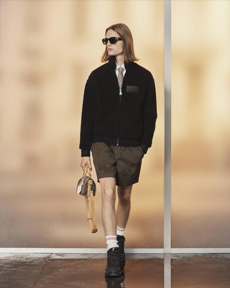 louis-vuitton-ss27-adaptive-luxury-system-muska-moda-putovanja-luksuz-32