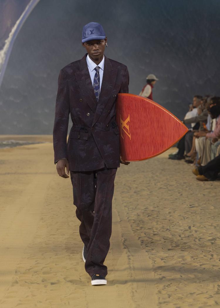 louis-vuitton-prolece-leto-2027-farel-vilijams-muska-kolekcija-paris-fashion-week-luksuzna-moda-1