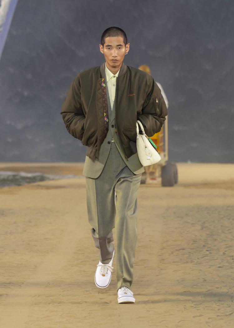louis-vuitton-prolece-leto-2027-farel-vilijams-muska-kolekcija-paris-fashion-week-luksuzna-moda-37