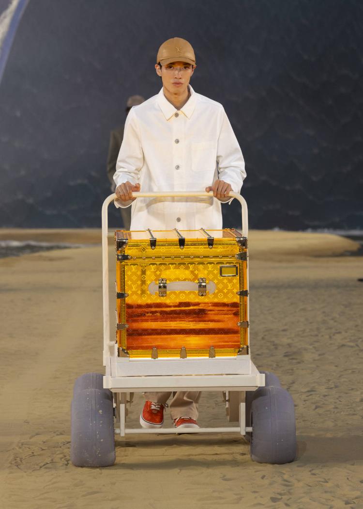 louis-vuitton-prolece-leto-2027-farel-vilijams-muska-kolekcija-paris-fashion-week-luksuzna-moda-38