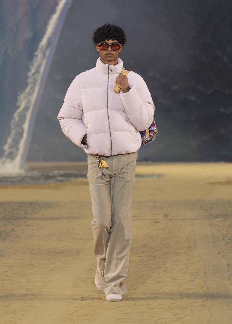louis-vuitton-prolece-leto-2027-farel-vilijams-muska-kolekcija-paris-fashion-week-luksuzna-moda-58