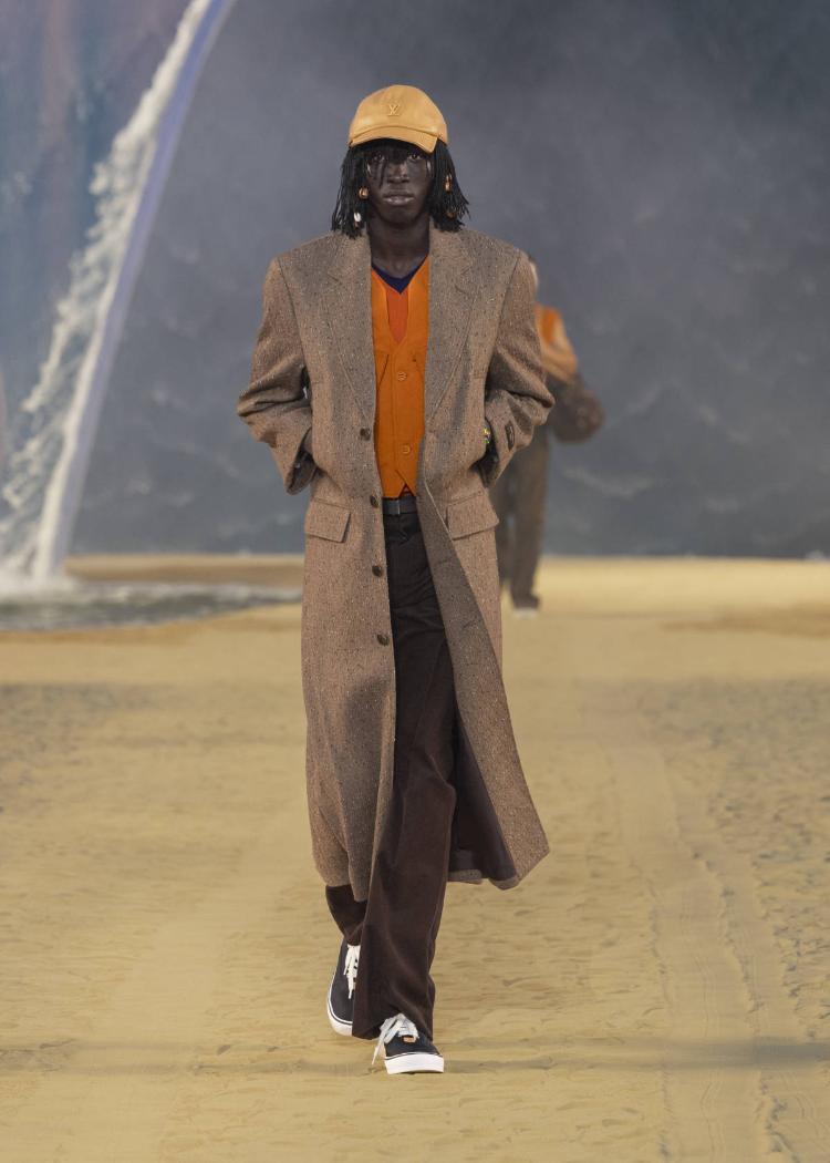 louis-vuitton-prolece-leto-2027-farel-vilijams-muska-kolekcija-paris-fashion-week-luksuzna-moda-66