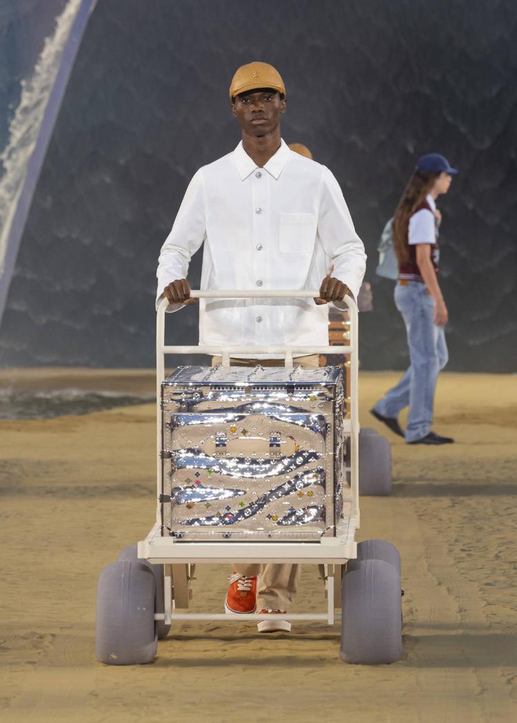 louis-vuitton-prolece-leto-2027-farel-vilijams-muska-kolekcija-paris-fashion-week-luksuzna-moda-68