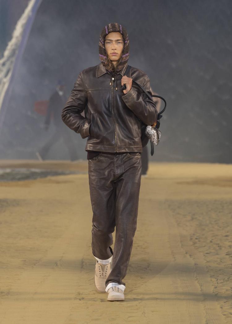 louis-vuitton-prolece-leto-2027-farel-vilijams-muska-kolekcija-paris-fashion-week-luksuzna-moda-77