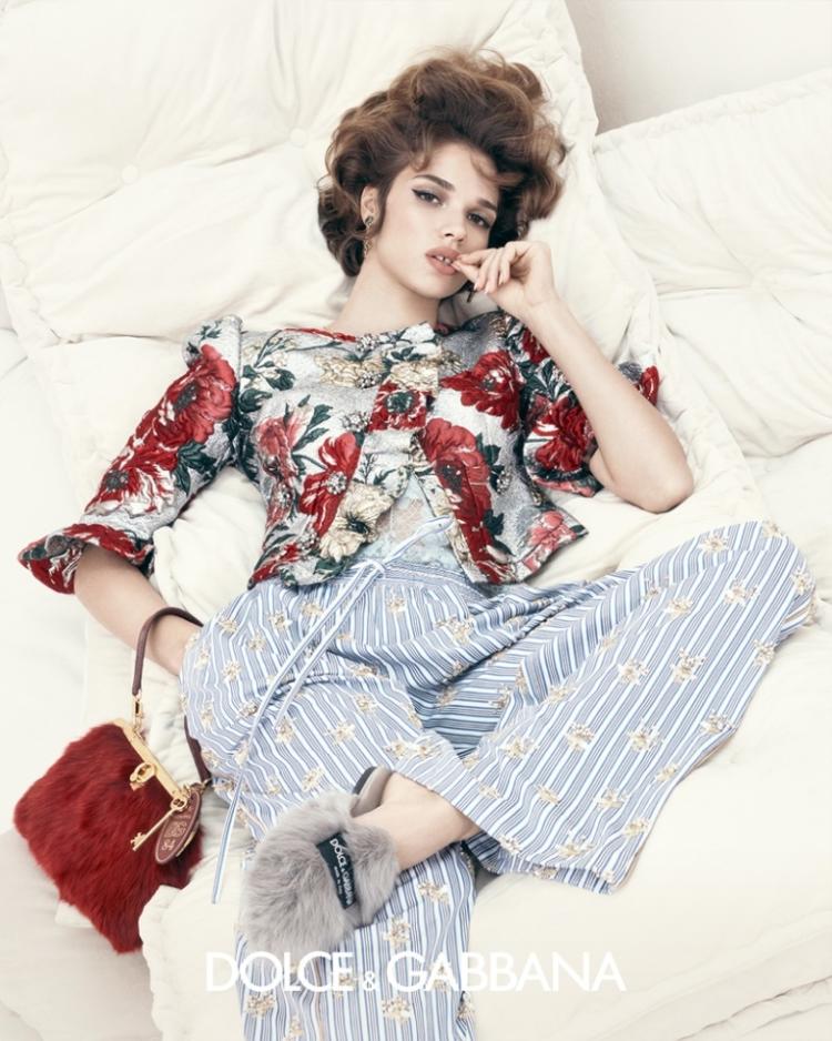 dolce-gabbana-proleceleto-2026-glamur-spavace-sobe-kao-nova-definicija-luksuza-5