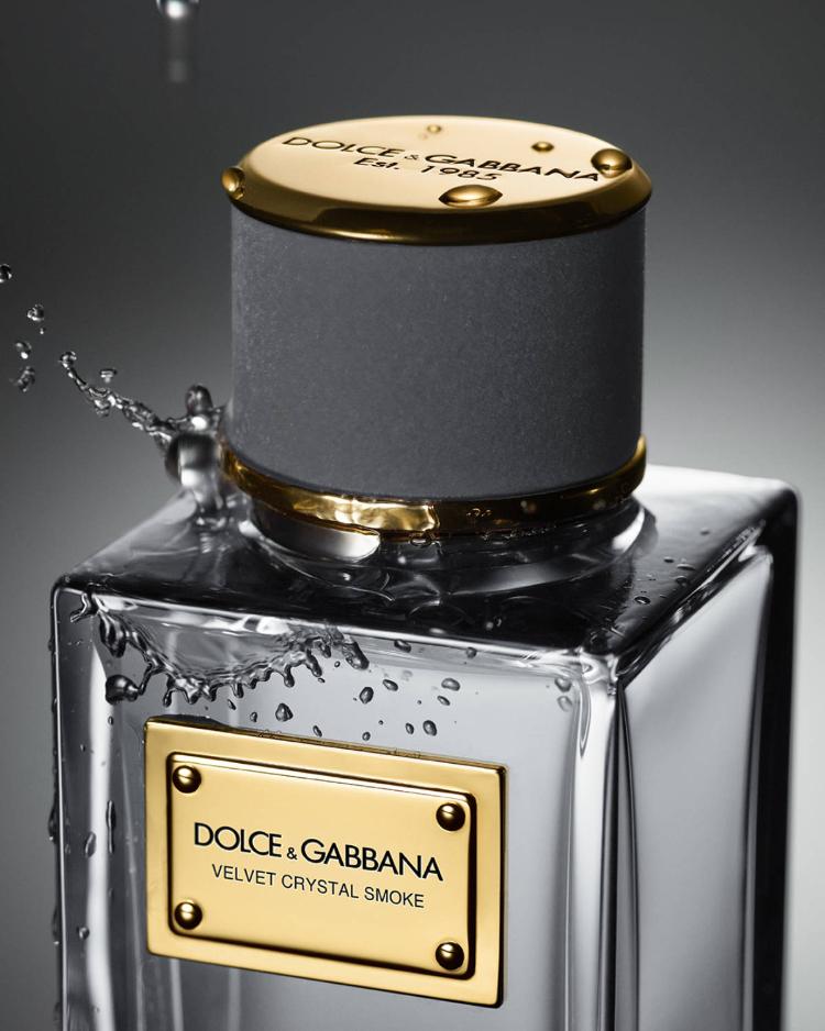 dolce-and-gabbana-velvet-crystal-smoke-2026-luksuzni-niche-parfem-modni-aksesoari-2