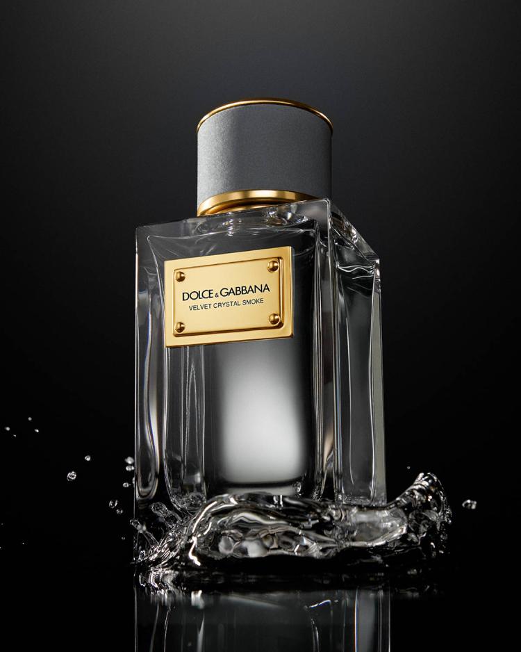 dolce-and-gabbana-velvet-crystal-smoke-2026-luksuzni-niche-parfem-modni-aksesoari-3