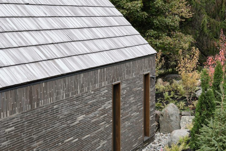 house-on-the-lake-magog-2024-luksuzna-rezidencija-kanada-savremena-arhitektura-enterijer-nekretnine-13