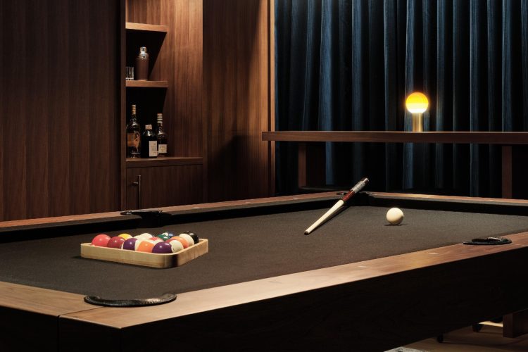 house-on-the-lake-magog-2024-luksuzna-rezidencija-kanada-savremena-arhitektura-enterijer-nekretnine-22