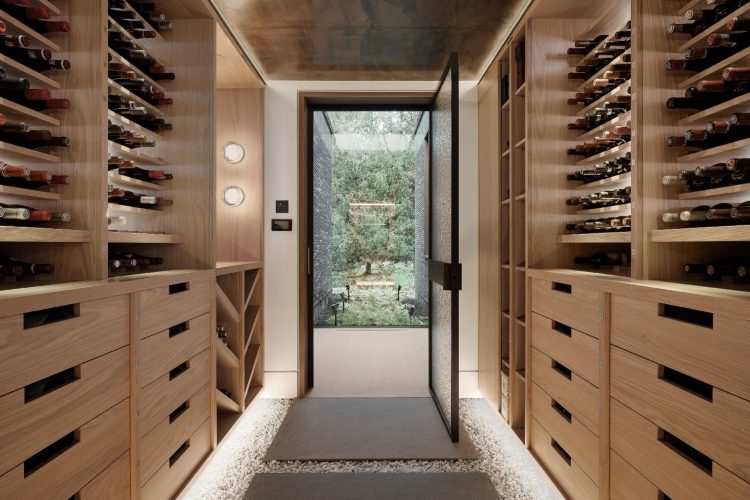 house-on-the-lake-magog-2024-luksuzna-rezidencija-kanada-savremena-arhitektura-enterijer-nekretnine-23