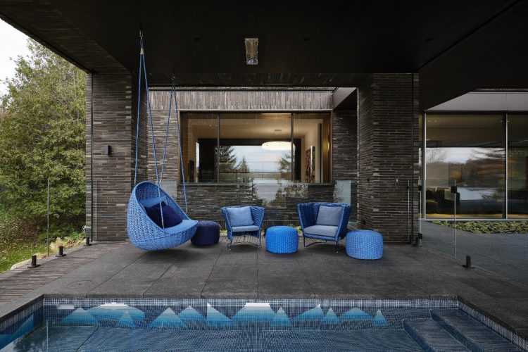 house-on-the-lake-magog-2024-luksuzna-rezidencija-kanada-savremena-arhitektura-enterijer-nekretnine-32