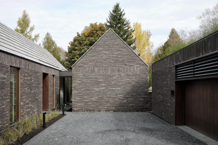 house-on-the-lake-magog-2024-luksuzna-rezidencija-kanada-savremena-arhitektura-enterijer-nekretnine-37