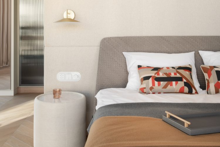 bond-apartment-kyiv-2026-bogdanova-architects-travertin-enterijer-luksuzni-stan-nekretnine-21
