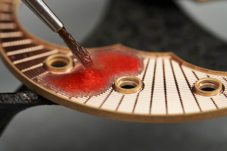 girard-perregaux-la-esmeralda-tourbillon-a-secret-eternity-edition-2026-luksuzni-sat-three-gold-bridges-haute-horlogerie-10