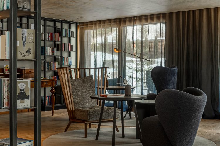 silena-the-soulful-hotel-2026-juzni-tirol-noa-architecture-glamora-zidne-obloge-luksuzni-butik-hotel-putovanja-8