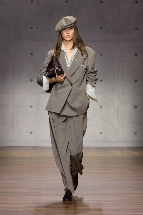 emporio-armani-aw26-27-maestro-kolekcija-modna-revija-jesen-zima-luksuzna-moda-10