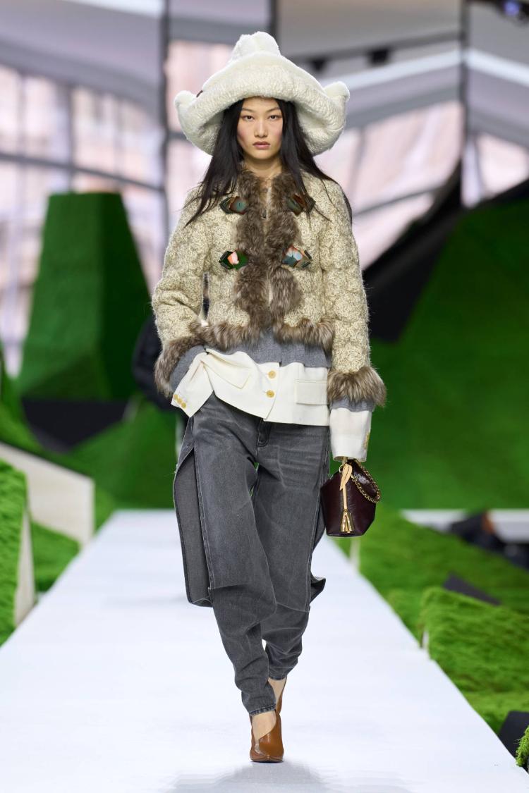 louis-vuitton-super-nature-fw26-revija-louvre-nicolas-ghesquiere-couture-kolekcija-2026-modna-revija-5