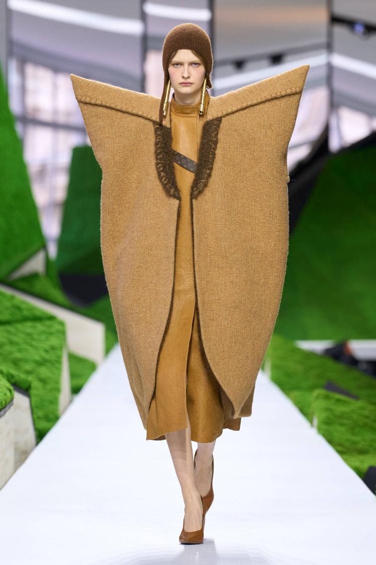 louis-vuitton-super-nature-fw26-revija-louvre-nicolas-ghesquiere-couture-kolekcija-2026-modna-revija-17