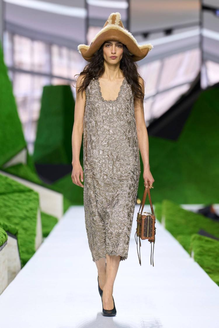 louis-vuitton-super-nature-fw26-revija-louvre-nicolas-ghesquiere-couture-kolekcija-2026-modna-revija-26