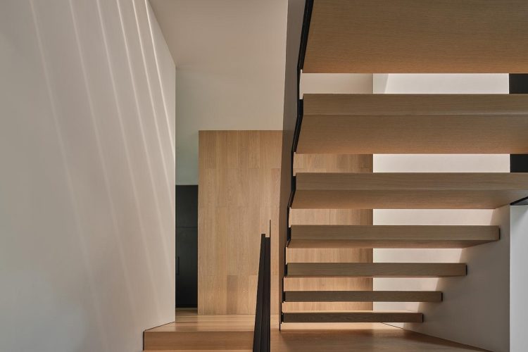 house-117-toronto-izen-architecture-luksuzna-moderna-kuca-dizajn-enterijera-kanada-arhitektura-5