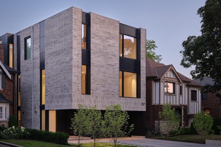 house-117-toronto-izen-architecture-luksuzna-moderna-kuca-dizajn-enterijera-kanada-arhitektura