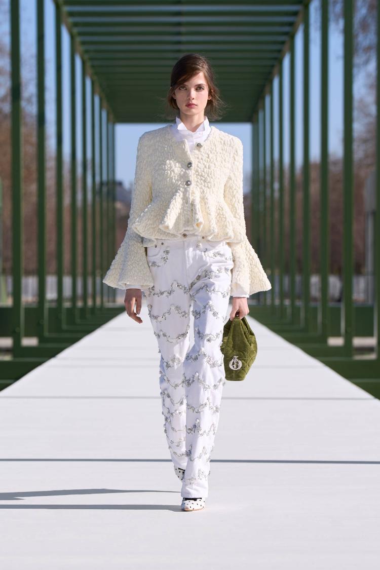 dior-fw-2026-2027-revija-jardin-des-tuileries-paris-fashion-week-avangardna-moda-dior-7