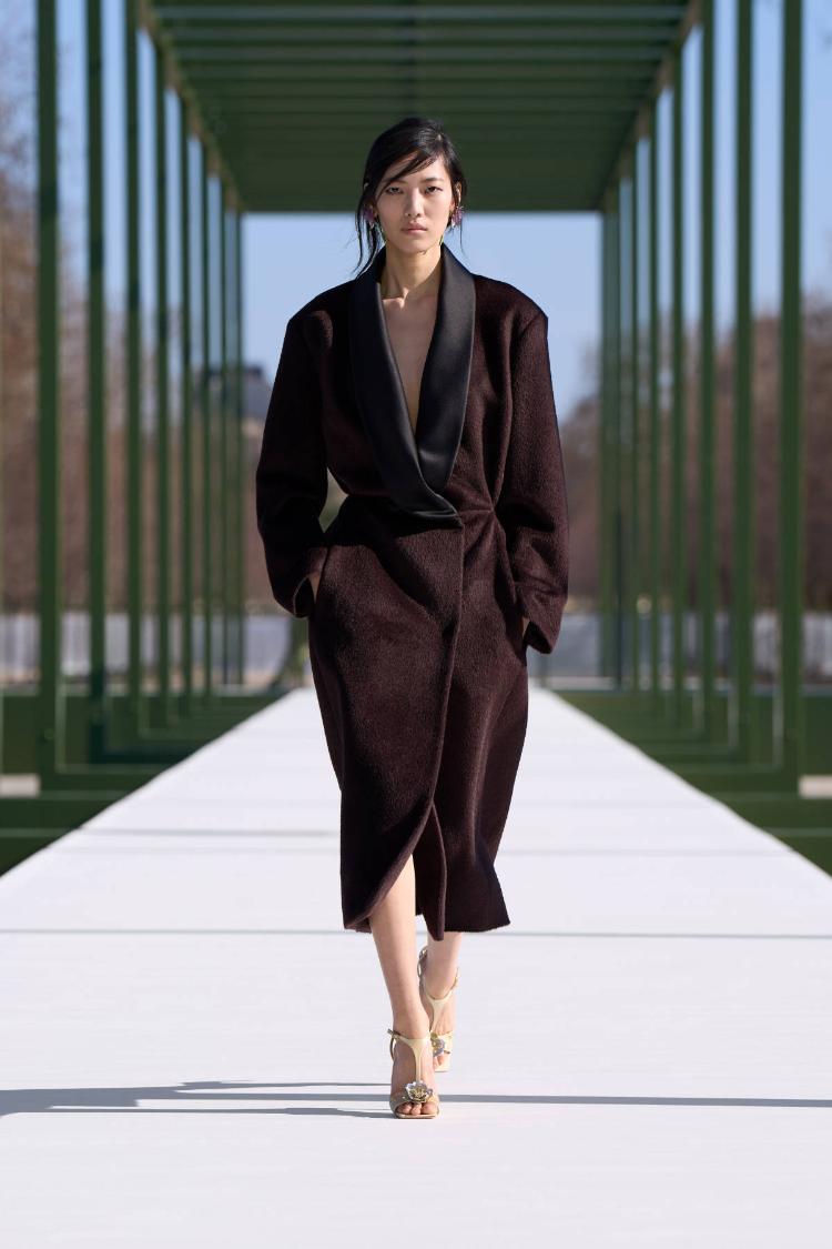 dior-fw-2026-2027-revija-jardin-des-tuileries-paris-fashion-week-avangardna-moda-dior-11
