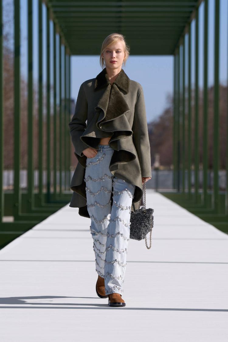 dior-fw-2026-2027-revija-jardin-des-tuileries-paris-fashion-week-avangardna-moda-dior-14