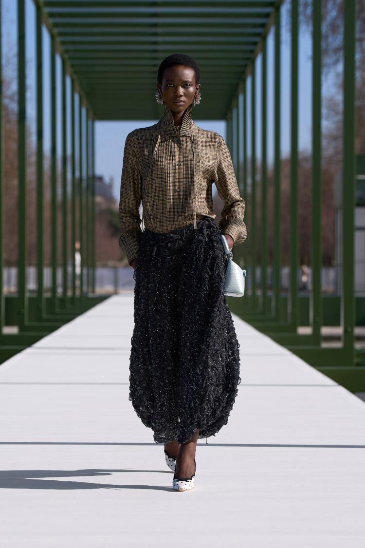 dior-fw-2026-2027-revija-jardin-des-tuileries-paris-fashion-week-avangardna-moda-dior-21
