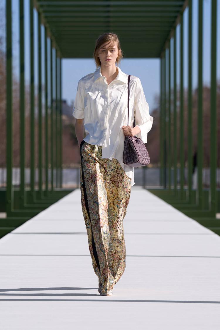 dior-fw-2026-2027-revija-jardin-des-tuileries-paris-fashion-week-avangardna-moda-dior-34