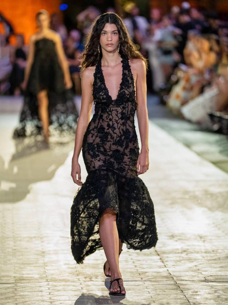 oscar-de-la-renta-pre-fall-2026-santo-domingo-dominikanska-moda-luksuz-couture-kolekcija-53