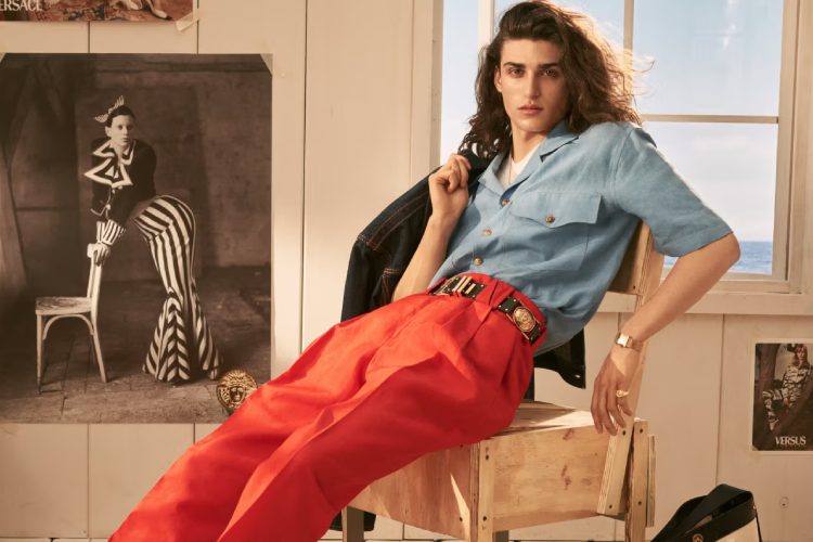 versace-la-vacanza-2026-versace-obsessed-modna-kampanja-luksuzna-moda