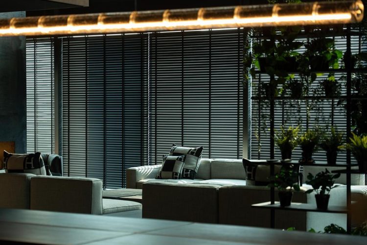 noir-matiere-boobrook-dubai-luksuzni-penthaus-brutalisticki-minimalizam-7
