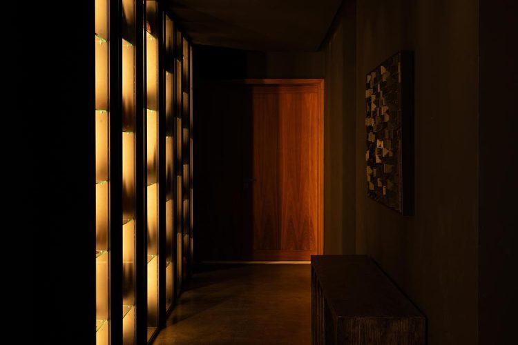 noir-matiere-boobrook-dubai-luksuzni-penthaus-brutalisticki-minimalizam-17