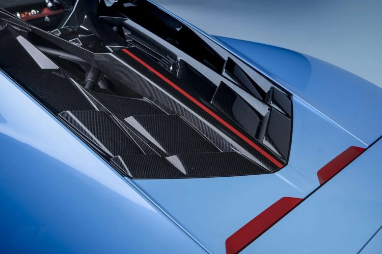 lamborghini-fenomeno-roadster-najmocniji-kabriolet-v12-hibrid-luksuzni-automobili-2