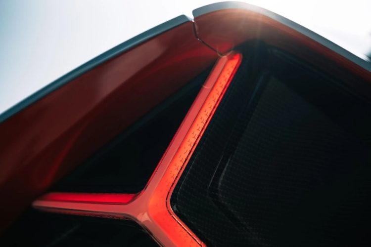 lamborghini-fenomeno-roadster-najmocniji-kabriolet-v12-hibrid-luksuzni-automobili-50