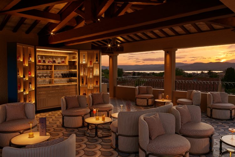 ethimo-hotel-byblos-sky-bar-sen-trope-luksuzni-outdoor-dizajn-3