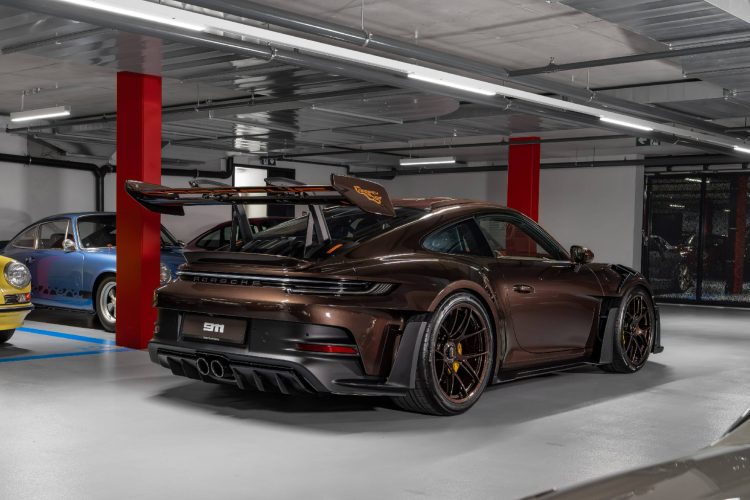 porsche-911-gt3-rs-sonderwunsch-macadamia-metallic-luksuzni-automobil-5