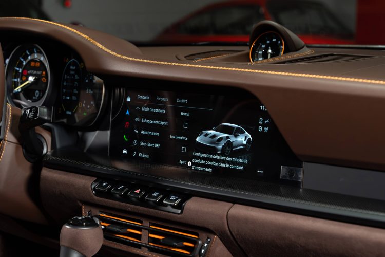 porsche-911-gt3-rs-sonderwunsch-macadamia-metallic-luksuzni-automobil-8