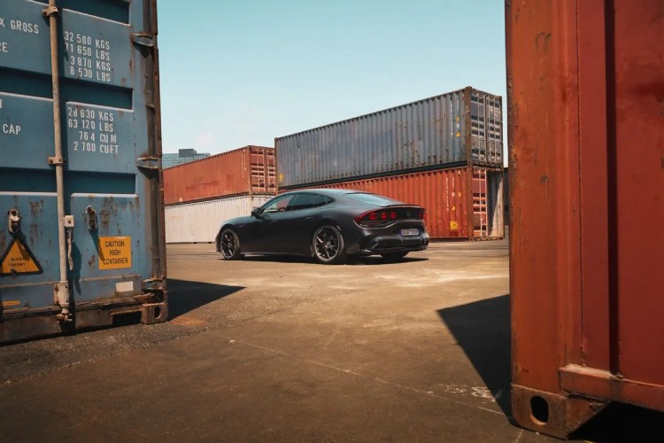 brad-pitt-mercedes-amg-gt-4-door-coupe-1169-ks-4