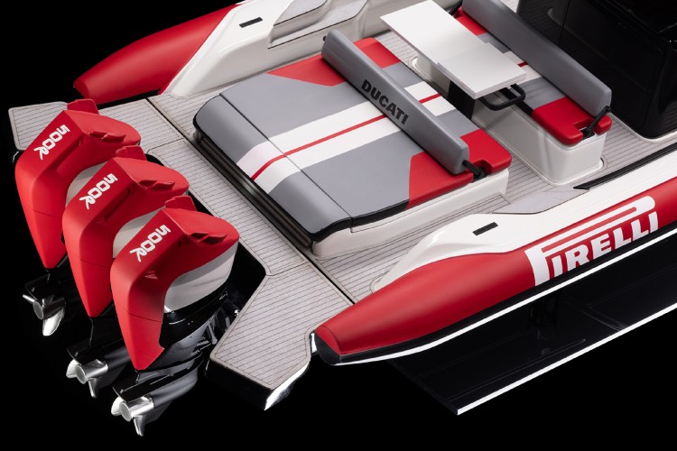 pirelli-44-ducati-edition-luksuzni-brod-ducati-2026-5