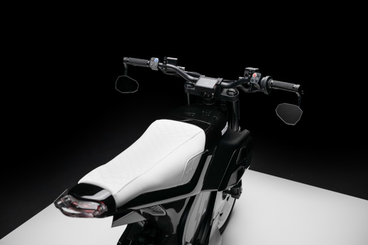 brabus-urban-e-fragment-edition-elektricni-motocikl-25