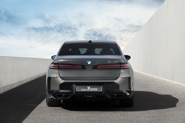 bmw-concept-7-protection-2026-blindirana-luksuzna-limuzina-serija-7-13