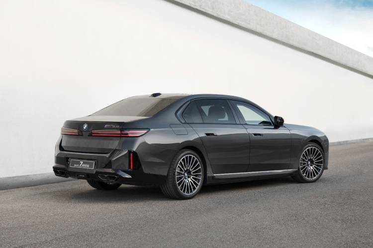 bmw-concept-7-protection-2026-blindirana-luksuzna-limuzina-serija-7-7